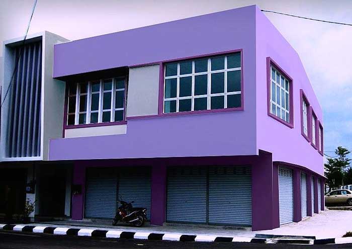 bangunan warna ungu